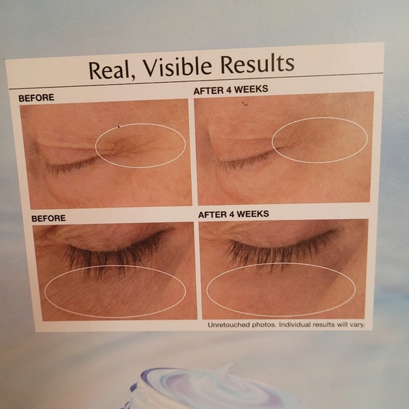 NEW Strivectin 2 Jars of Hyaluronic Tripeptide Gel Cream for Eyes - Picture 4 of 4